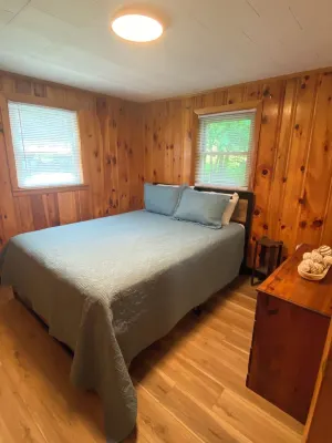Lakes Region Cozy Camp in Shellcamp