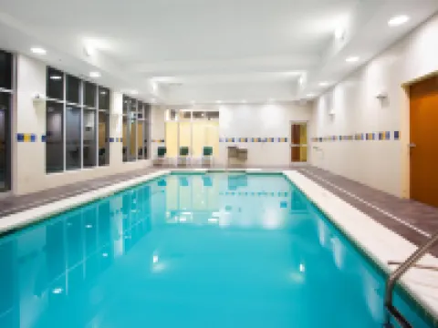 Holiday Inn 奧羅拉北，內珀維爾 奧羅拉酒店