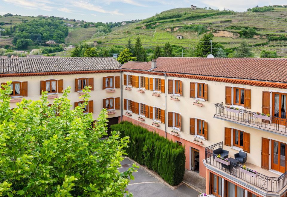hotel overview picture