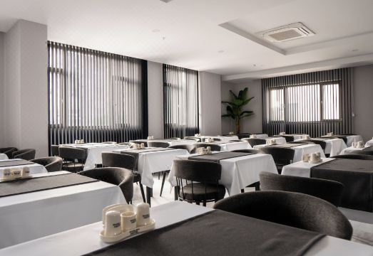 마를렌 호텔 데니즐리