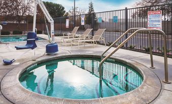 La Quinta Inn & Suites by Wyndham Fresno Northwest