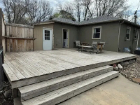 Hilltop Heights Home.  Safe neighborhood minutes from downtown.