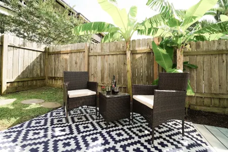 Lake Conroe Retreat. Stunning Views & Private Deck