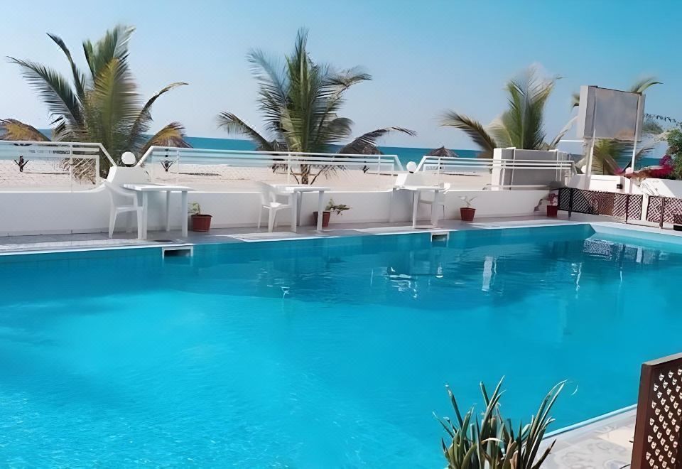 2. 비치 리조트 살..