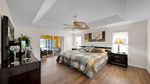 Casa de La Vista – Pool & Spa with lakefront view