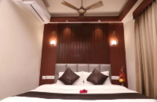 The Lake Hotel Hotel berhampiran Dacca Kali Bari