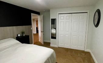 Black Hills Getaway with Hot Tub & Game Room for 18