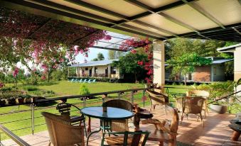 May l Dulan View Bed and Breakfast