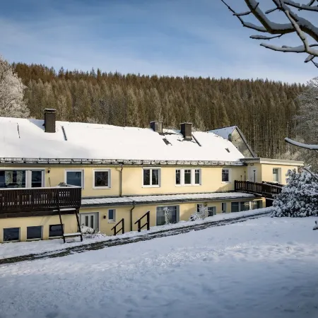 Mill Pond Luxury Escape
