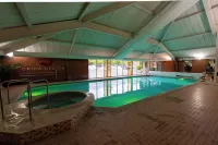 Orida Hotels Newbury - Pools