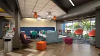 Tru by Hilton Commerce