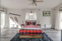 The 1837: Your cozy, pet-friendly escape in the heart of nature Hotels in Portneuf