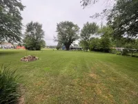 Remodeled Modern 4Br Avon Home with 3 Living Rooms on Large Private Lot/Farm Hotels near Avenbury Lakes