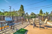 Pet Friendly Santa Clara Home 6 Mi to San Jose!