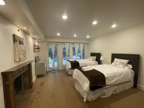 Nestled in the Redwoods, Easy Walk Downtown, Close to SF and Wine Country