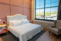 The Schoolhouse Hotel, Trademark Collection by Wyndham Hotels in White Sulphur Springs