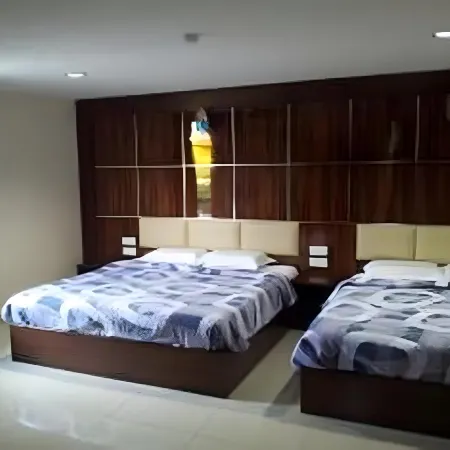 Admiral Hotel