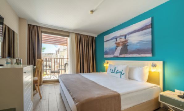 Green Bay Resort & Spa