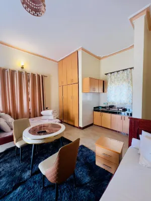 golden hotel and apartments