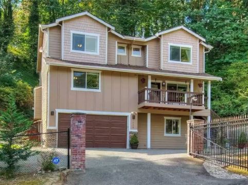 Cozy 2BR Forest Home w/ King Bed