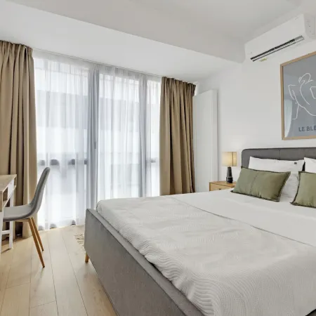 Uphome Suites