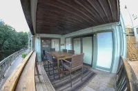 Lakeside Bliss - Ozark Escape