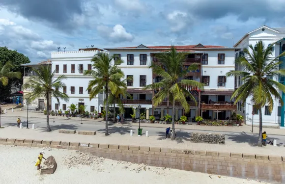 米茲賈尼海濱酒店