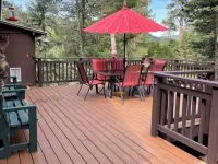 5 Arrows Cabin, quiet and quaint, backs up to the Nat'l forest!