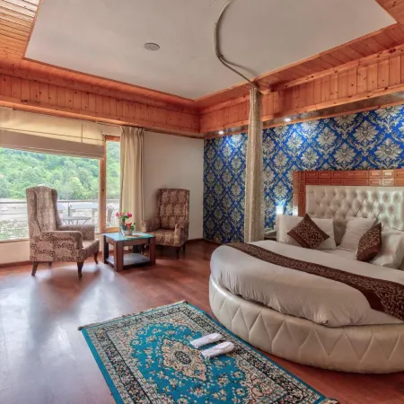 Grand Krisa Resort & Spa