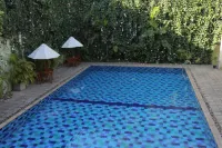 Hotel Casamara - ที่มีสระว่ายน้ำ