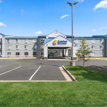 Comfort Inn & Suites Olathe - Kansas City