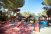 Invisa Hotel Club Cala Blanca Hotels in Platja es Figueral
