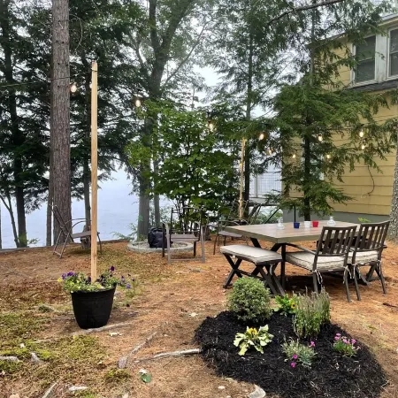 Sweet vintage cottage on Mountain View Lake, 2024 updates, next to Lake Sunapee