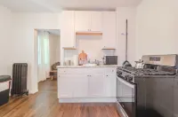 Dog-Friendly King Suites in Historic Birdtown