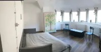 Lemon tree apartment のホテル