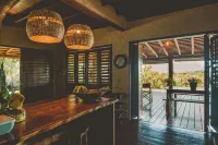 Casa rustica com vista para o mar Hotels near Morere