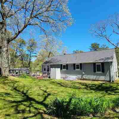 Yarmouth Cottage - Outdoor Shower + Firepit Hotel Exterior