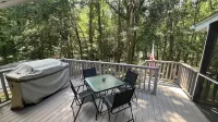 Spacious and quiet lakehouse with dock on Lake Hartwell