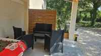 Gîte à la Campagne Dans un Parc Arboré Avec Piscine