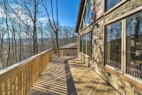 Cabin w/ Mtn View, 4 Mi to Massanutten Resort - parking