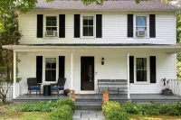 Cozy Litchfield House w/ Fenced-in Yard & Fire Pit - Wifi