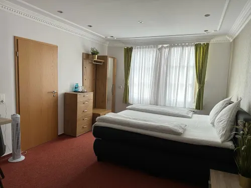 Hotel Zu Den Drei Kronen Hotels in Seligenstadt