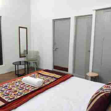 Deluxe Double Room 2 - Gauranga Kutir Varanasi Rooms