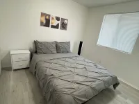 Cozy 3-bedroom 2.5 bath house in Kent near hospital and shopping centers 켄트 호텔