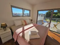 4 suites, pool, direct beach access, Casa Rio/Dora by Sesimbra Sun Sea