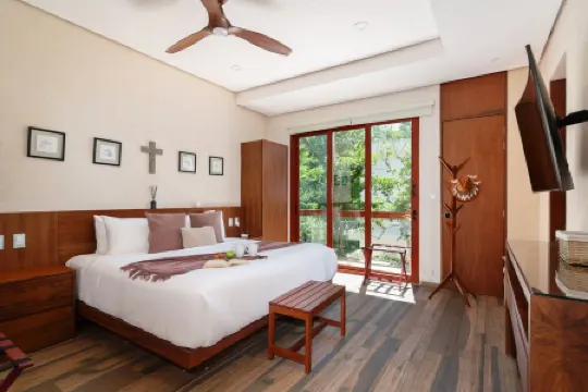 WAYAK Luxury! 5BR Private Pool & Gym, 24/7Security