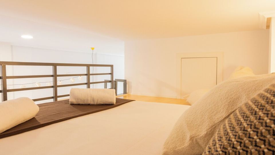 Oasis Urbano Elche - Terrace and Palm Grove Views