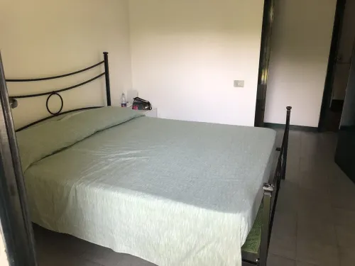 At 50 meters from a crystal clear sea, cozy villa with large garden