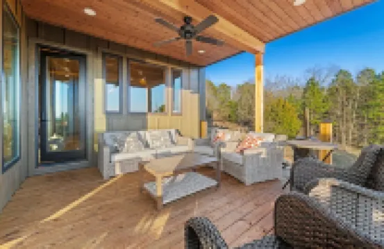 Greers Ferry Lake 4-bedroom house sleeps 12- Breathtaking  SUNSETS -Golf Course