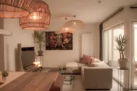 AP1 – 3-Bedrooms Apartment with Terrace near Charleroi Airport Hotels in Charleroi